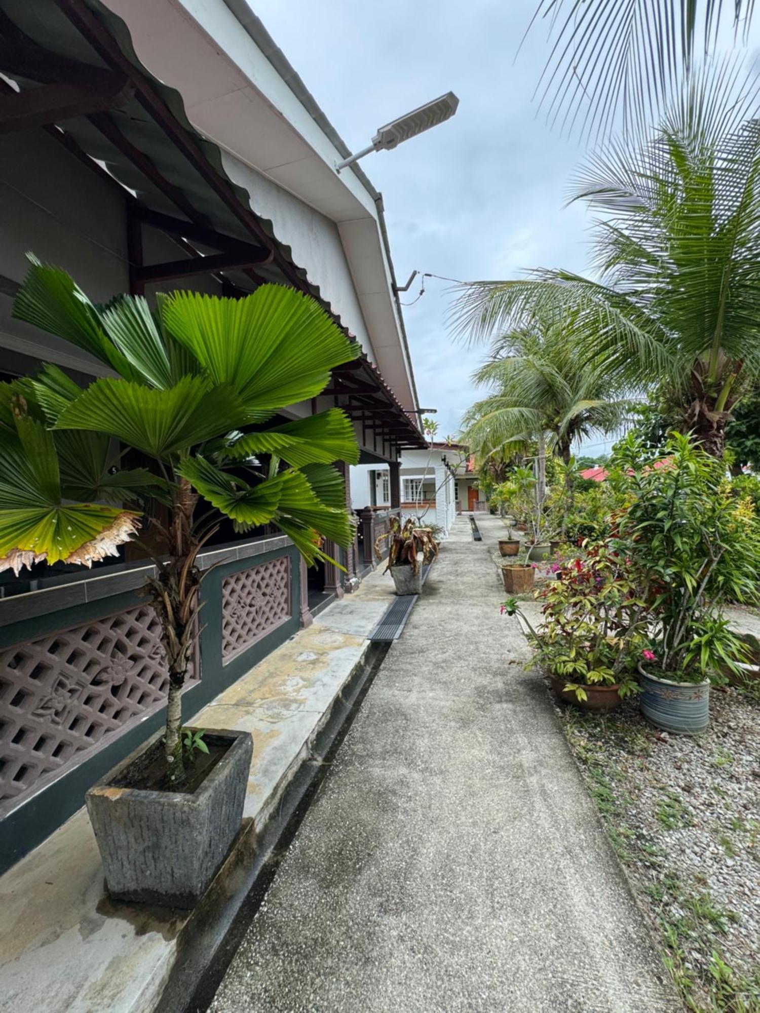 Cenang Room Rahsia Motel 珍南海滩 外观 照片